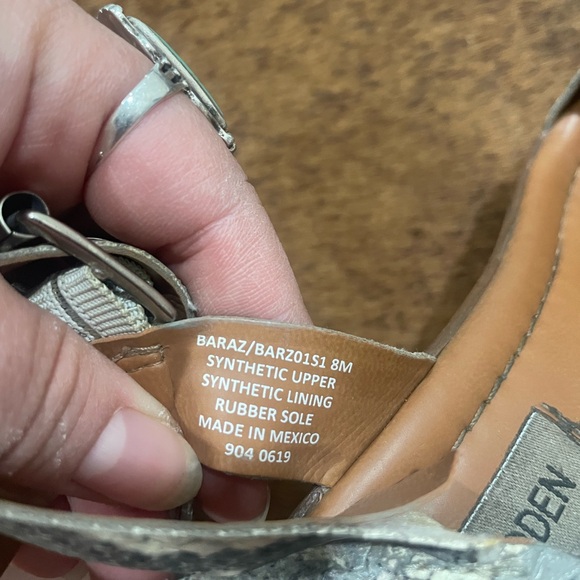 Steve Madden Snakeskin Pattern Women Wedge Heel - Picture 3 of 3